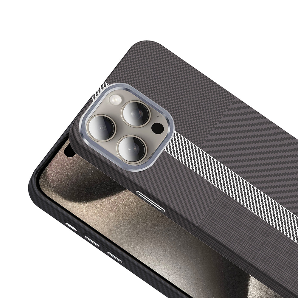 Apple iPhone 15 Pro Max Kılıf M-safe Şarj Özellikli Karbon Fiber Görünümlü Zore Gros Kapak Desert Titanyum