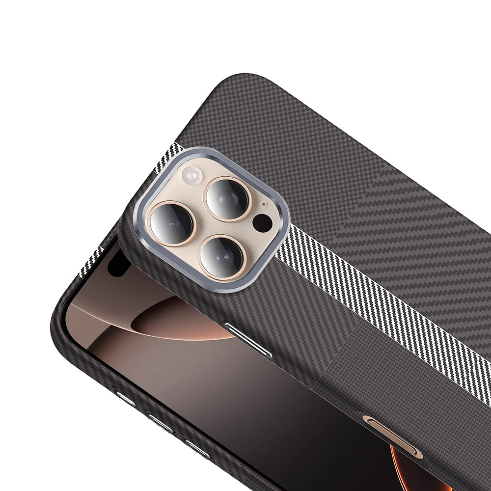 Apple iPhone 16 Pro Kılıf M-safe Şarj Özellikli Karbon Fiber Görünümlü Zore Gros Kapak Gri-Siyah